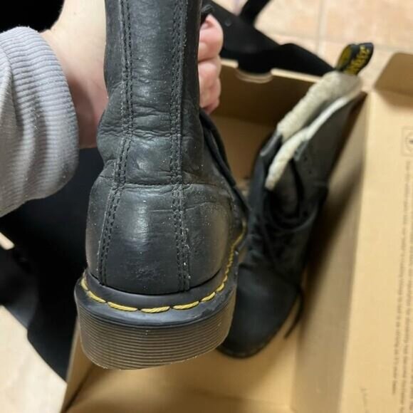 Dr Martin sheerling and leather women boots size 7 - Picture 4 of 9